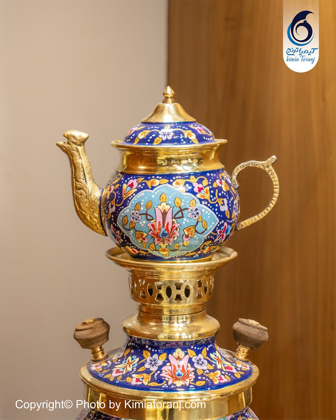 سرویس سماور دکوری 1 لیتری برنجی شامل سماور قوری پارچ جام و سینی