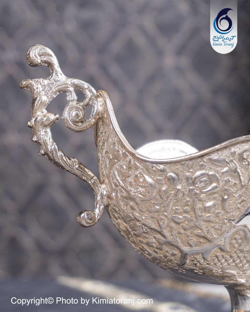کشکول کوچک شبه نقره سفید تک پایه دسته دار قلم گل و مرغ - 2
