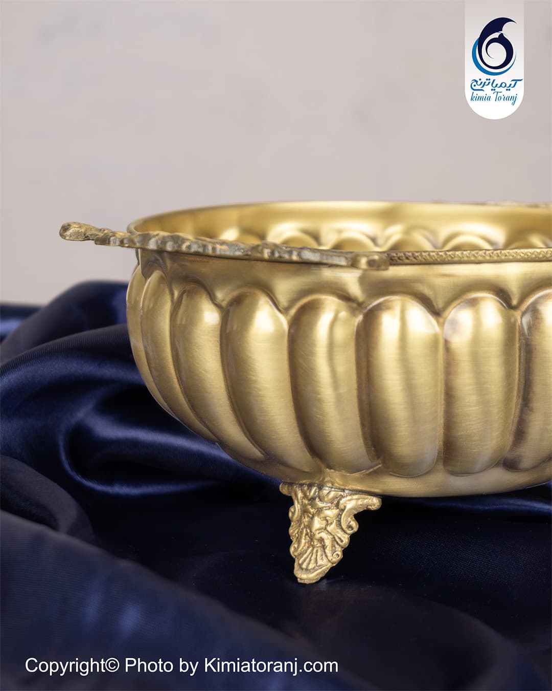 پسته خوری سه پایه خطی دسته دار برنجی - 3