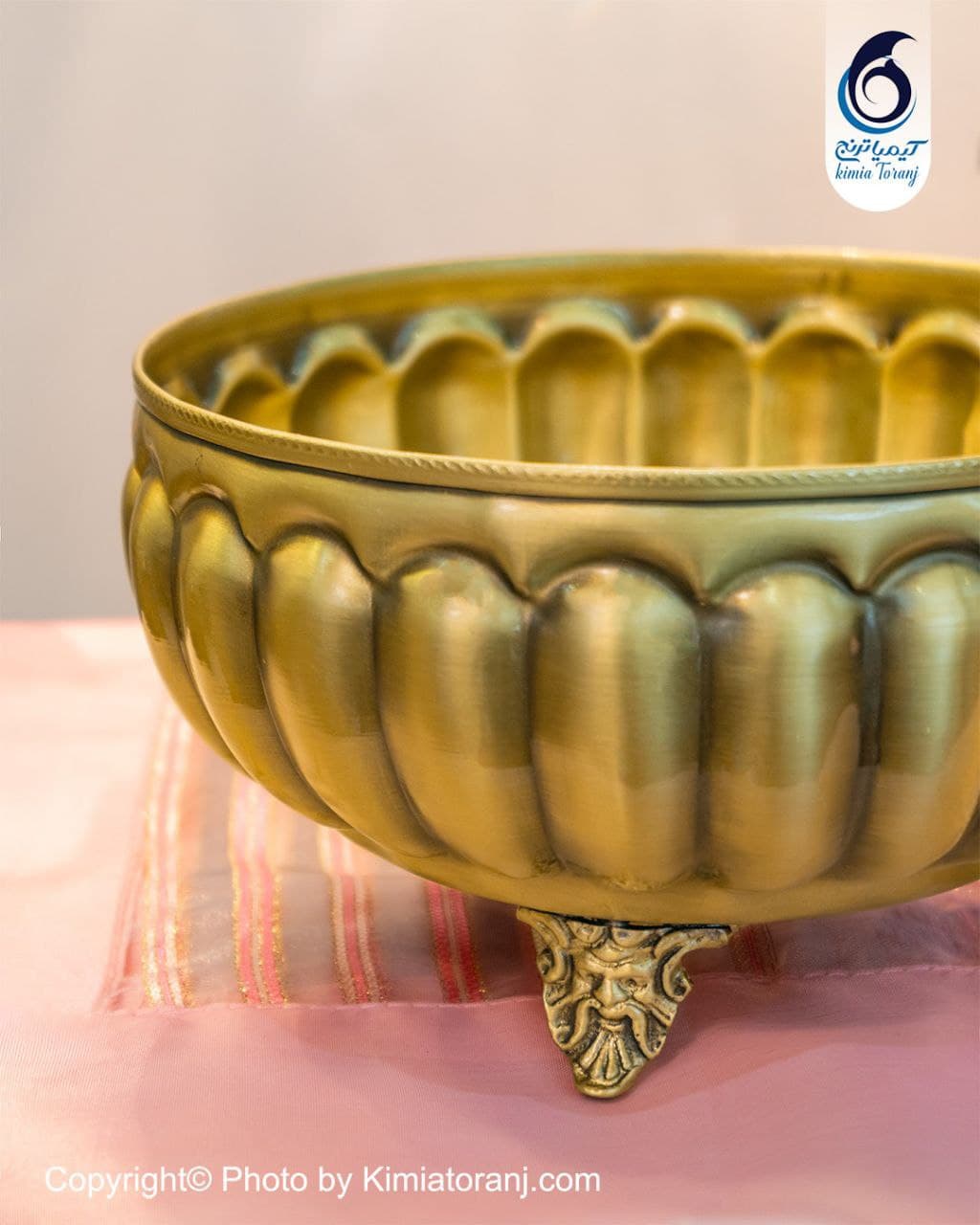 پسته خوری خطی سه پایه برنجی - 3