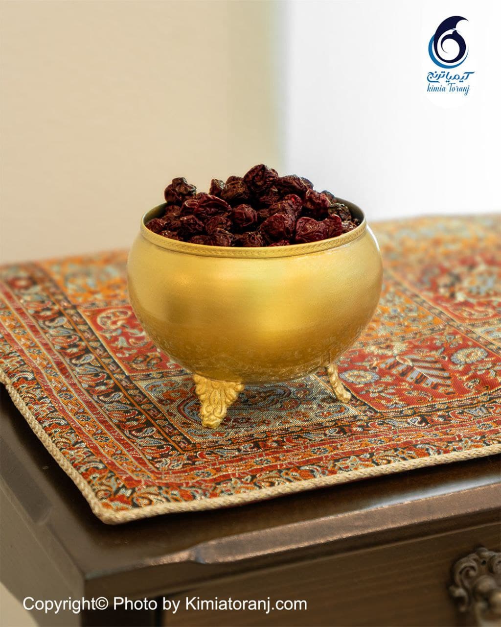 پسته خوری کوچک ساده سه پایه برنجی