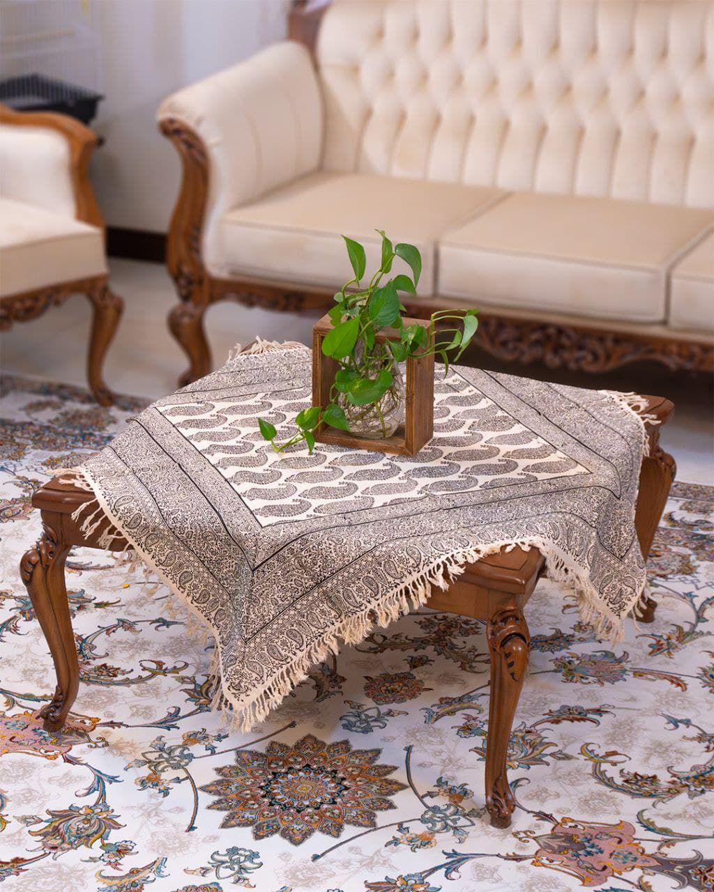پارچه قلم کار حاشیه پهن طرح سلطنتی