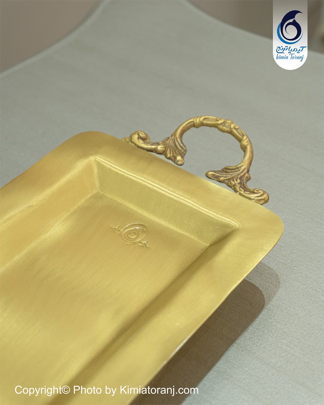 جزئیات بدنه رولت خوری کوچک برنجی