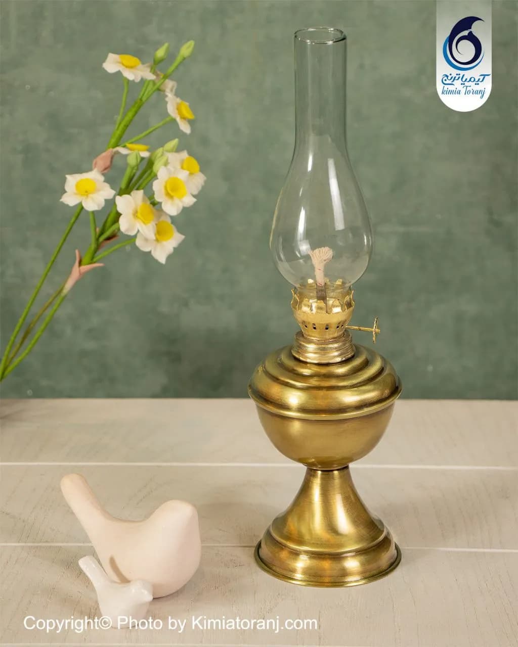 چراغ کوچک ساده برنجی