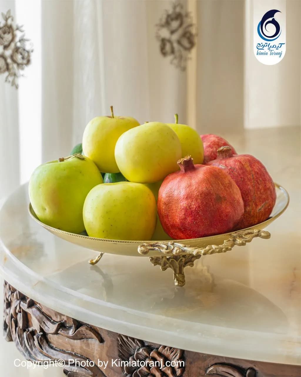 میوه خوری سه پایه دسته دار قطر 26 برنجی