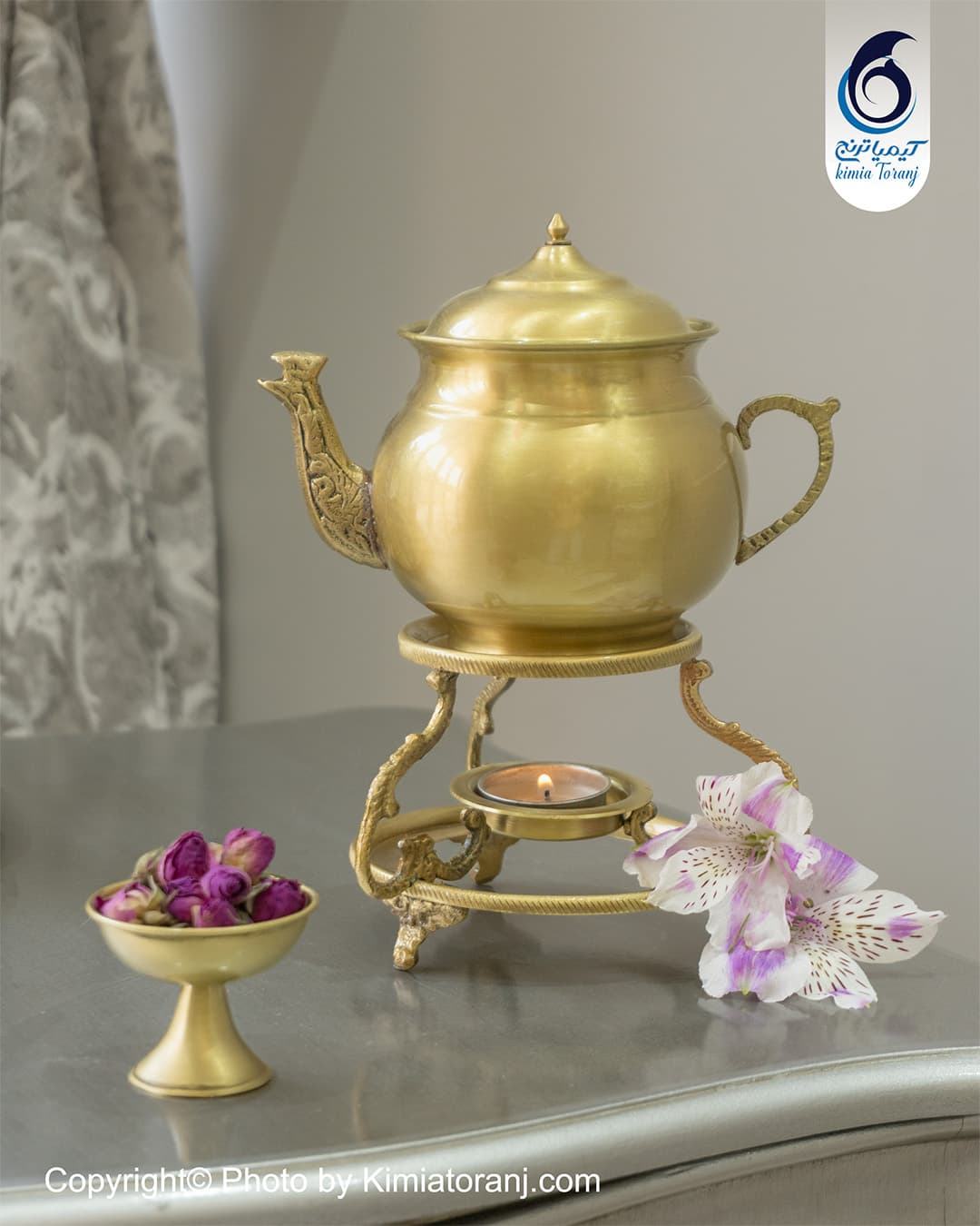 جای وارمر با قوری برنجی