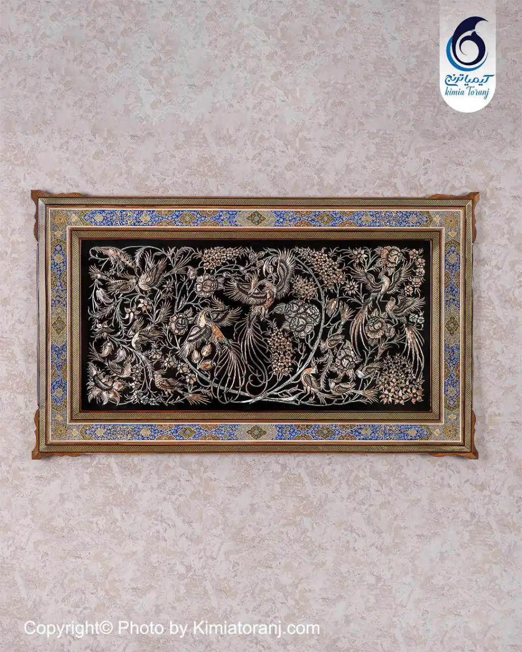 تابلوی قلم‌زنی ایرانی با طرح هنری و نقش گل و مرغ روی فلز مسی