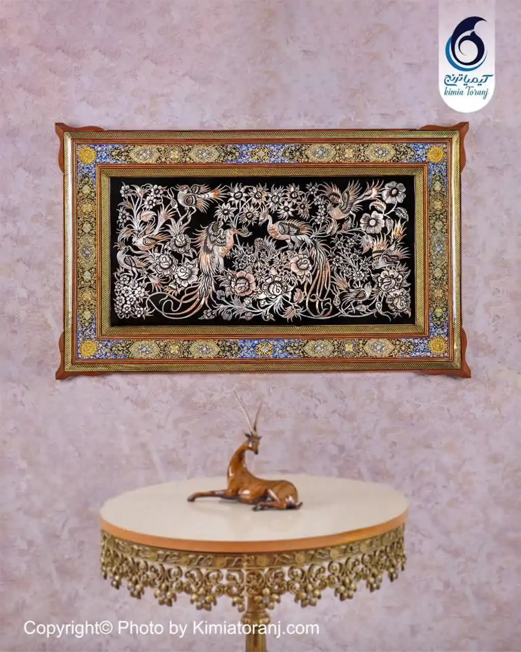 تابلوی قلم‌زنی اصفهان با طرح اسلیمی و گل و مرغ روی فلز دست‌ساز