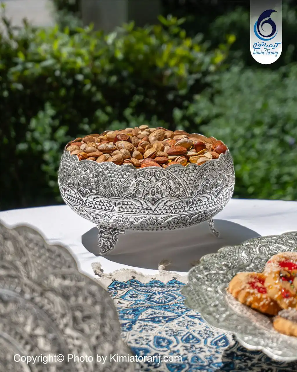 آجیل‌خوری شبه‌نقره با طراحی گل‌برجسته از کیمیا ترنج