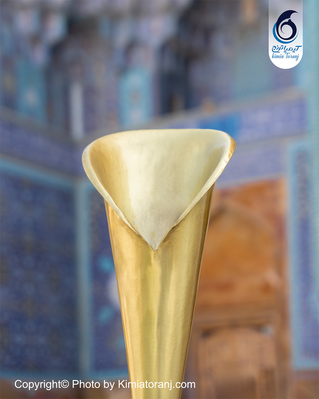 نمای دهانه گلدان شیپوری سایز ۳ برنجی