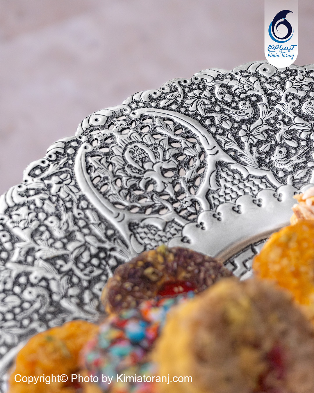 نمای بالای شیرینی خوری شبه نقره طرح گل و مرغ