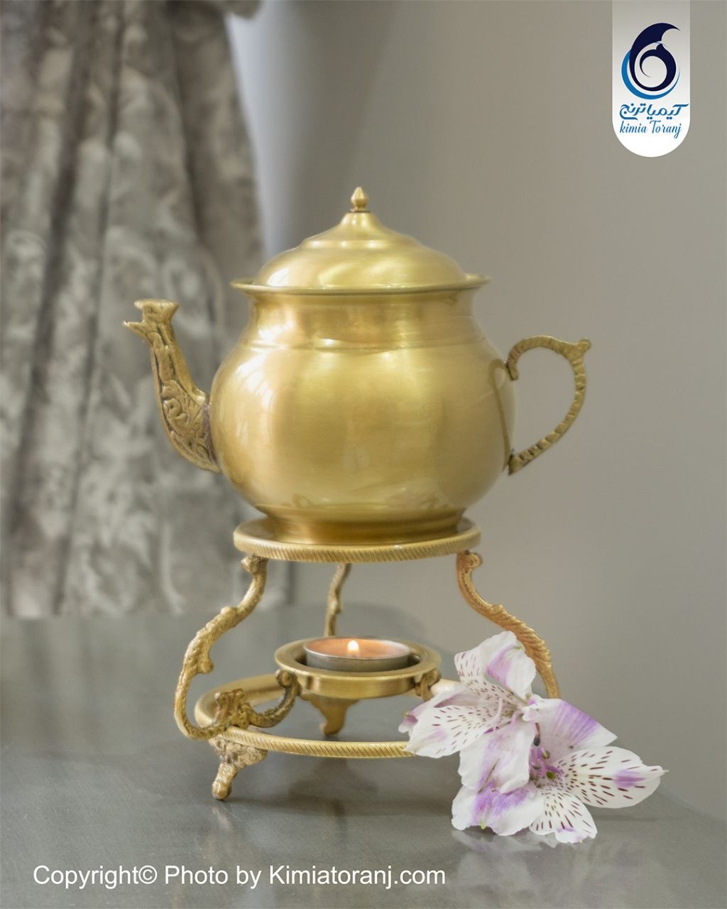 سرویس جای وارمر با قوری برنجی و پوشش کوره‌ای مقاوم به حرارت